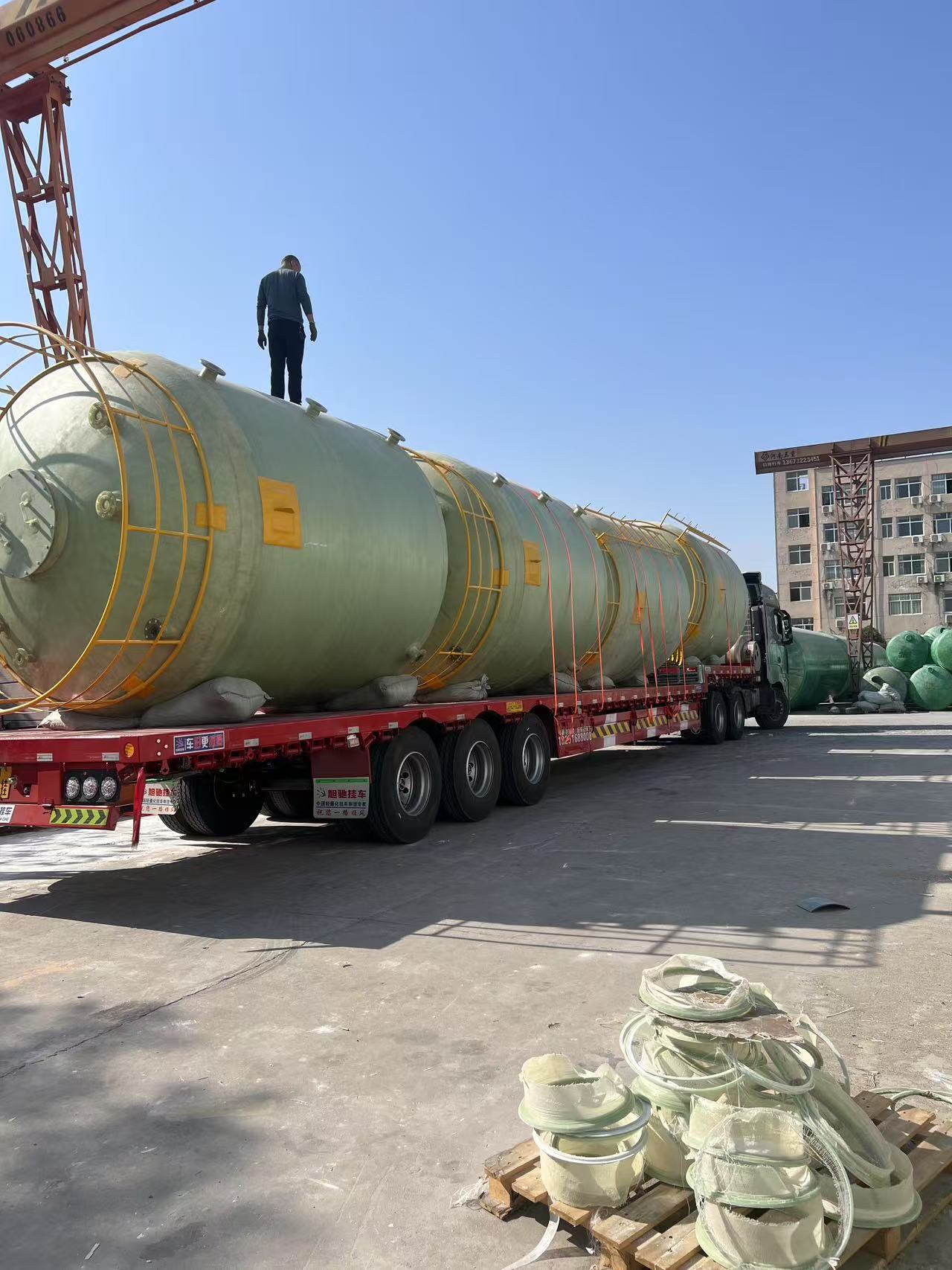 玻璃钢罐主要结构是由什么组成的